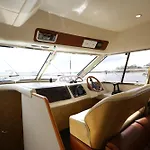 Hotel en barco Shannon River Escape In The Center Of *