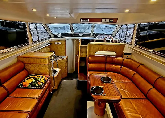 보트호텔 Shannon River Escape In The Center Of 애슬론