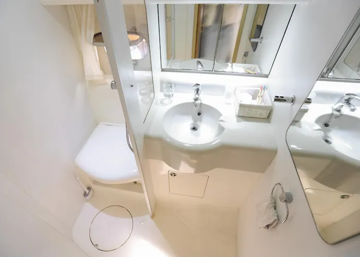 Shannon River Escape In The Center Of *